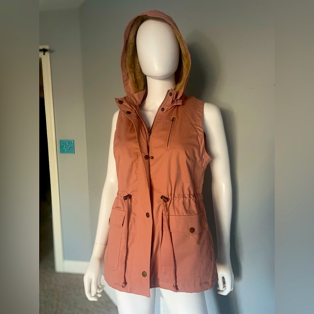 Love Tree Dusty Rose Hooded Utility Vest